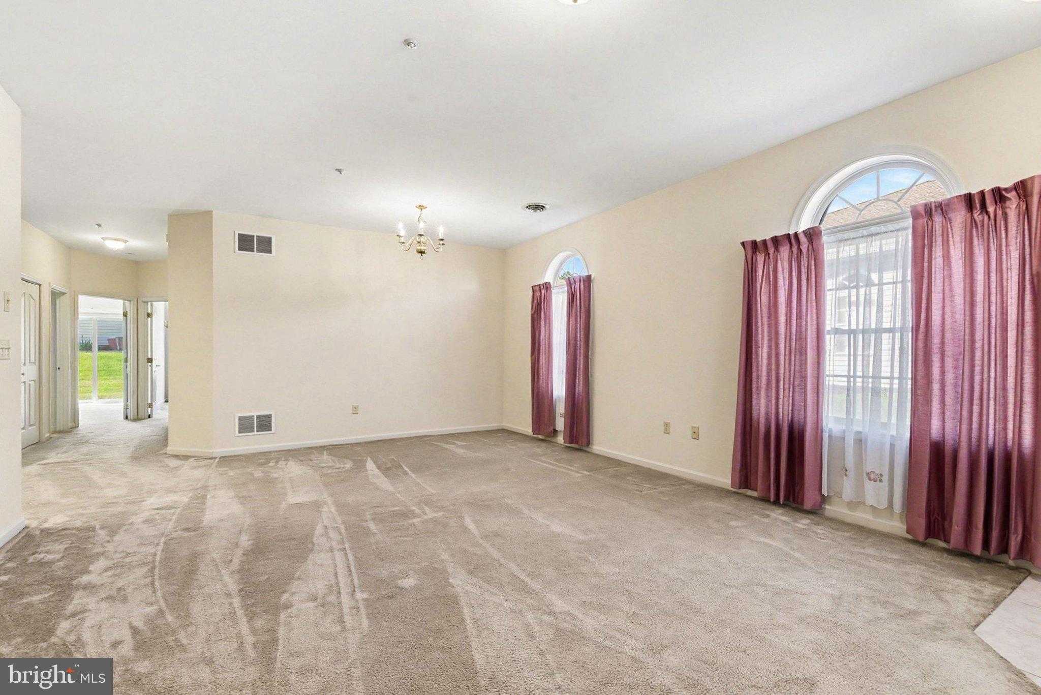 141 Leonard Ln photo 6