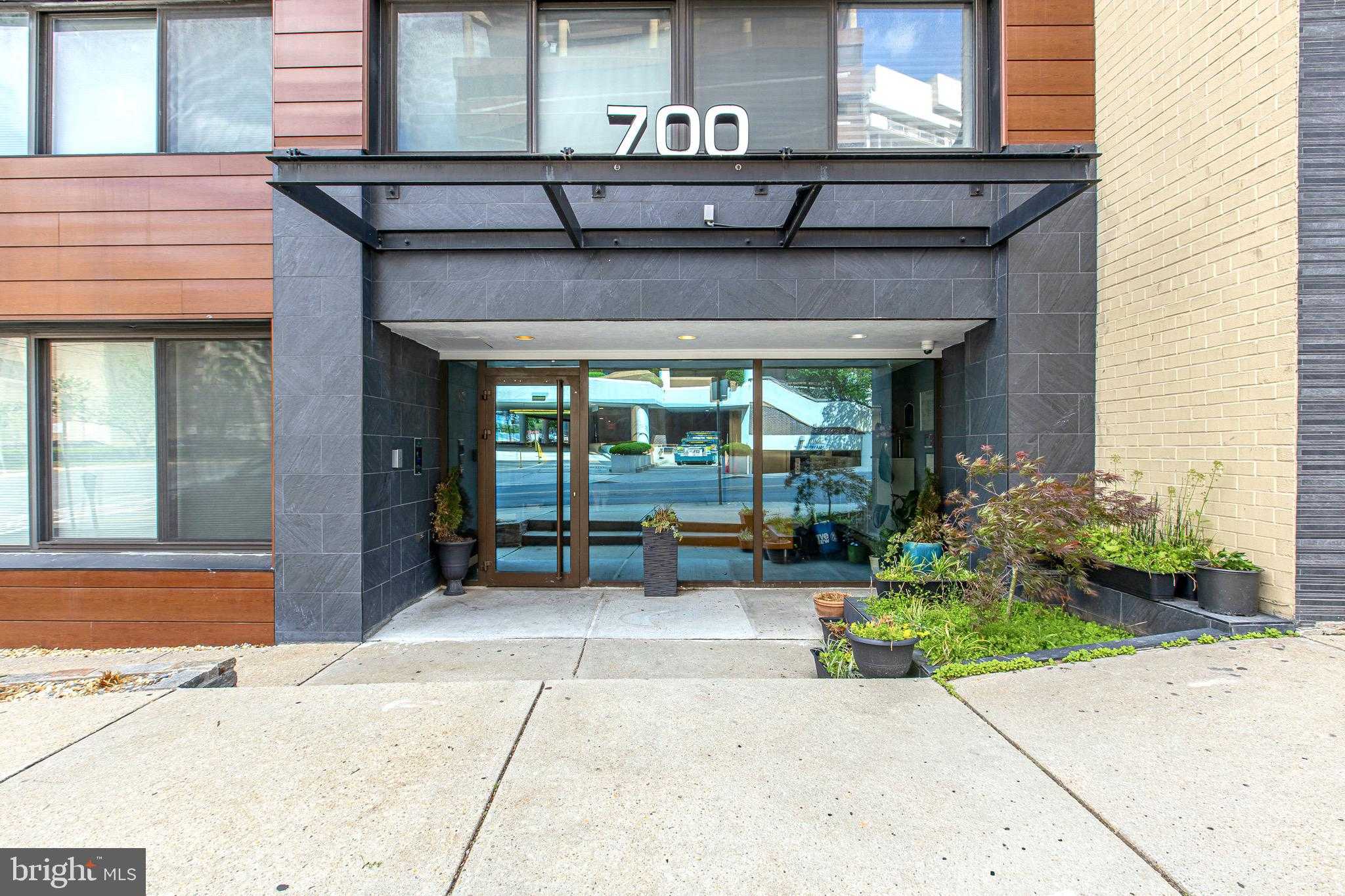700 Roeder Rd Unit 104, Silver Spring