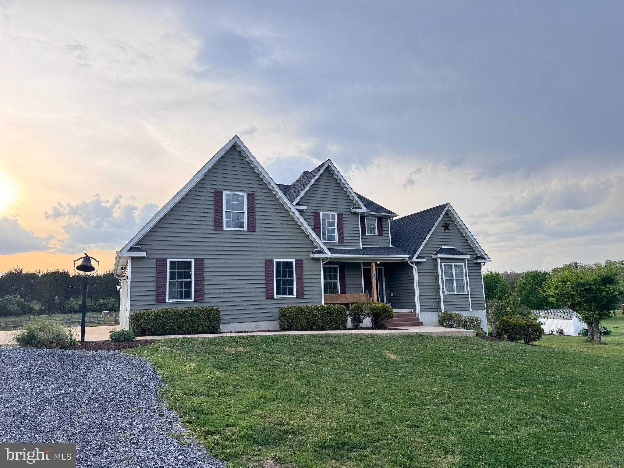 395 Mason Farm Dr photo 1