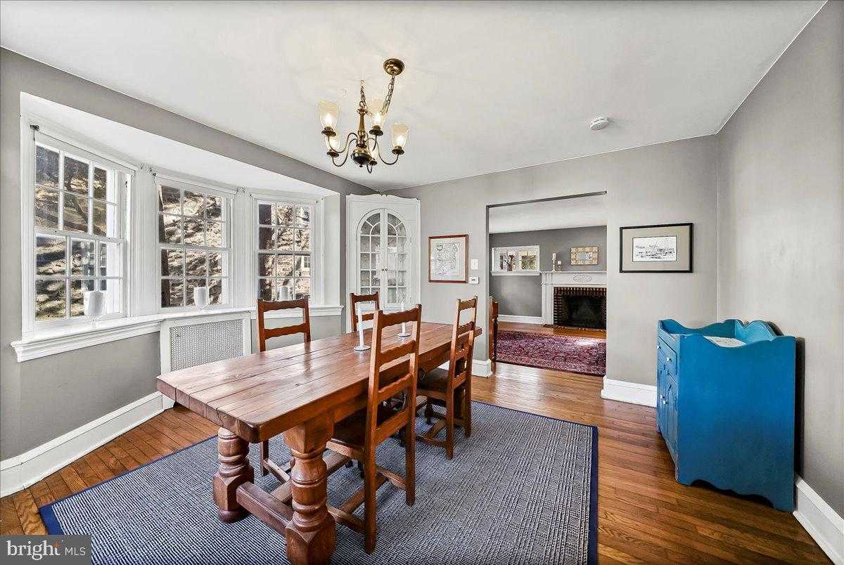 9 W Essex Ave photo 8