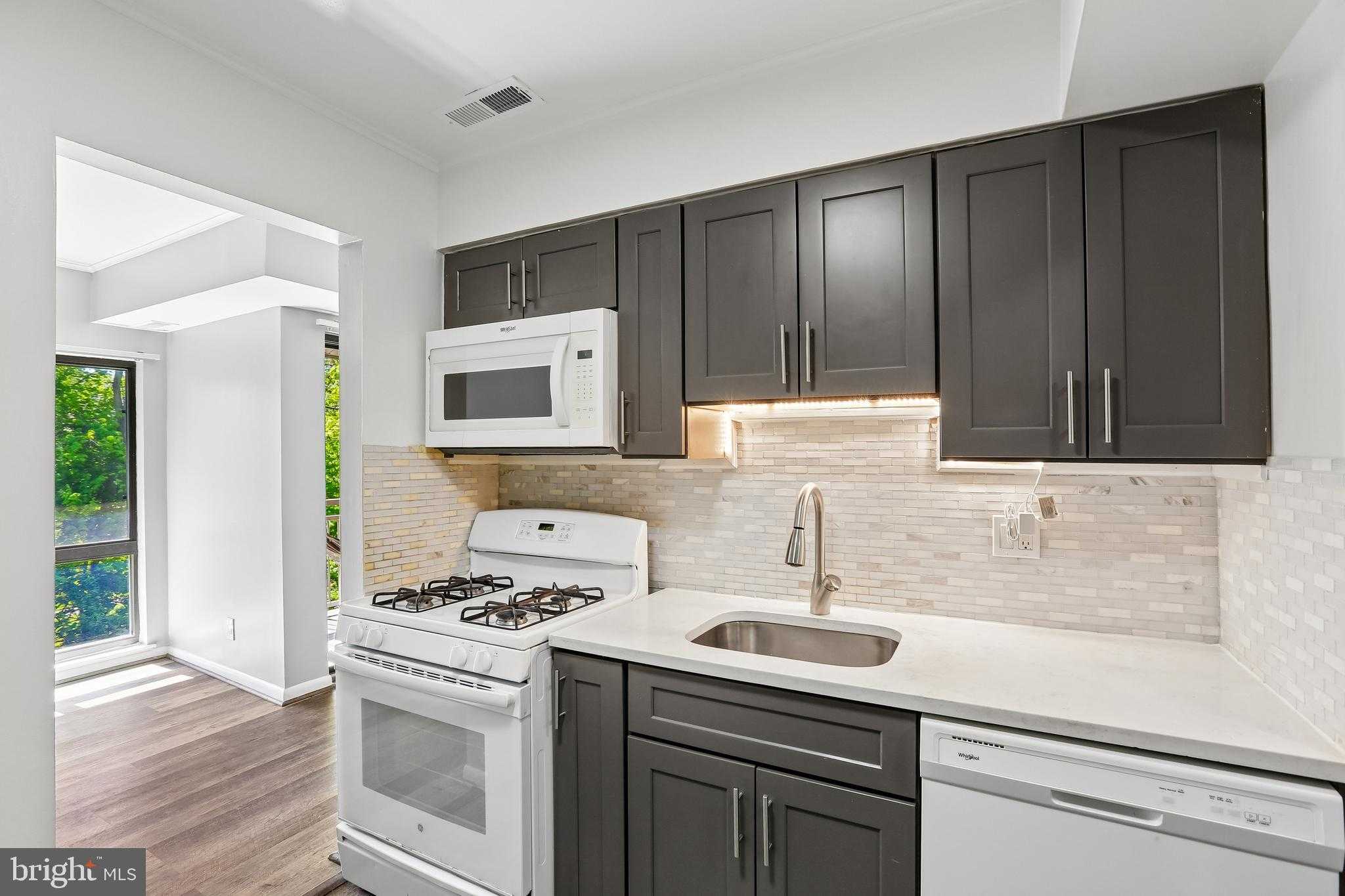 5917 Tamar Dr photo 11