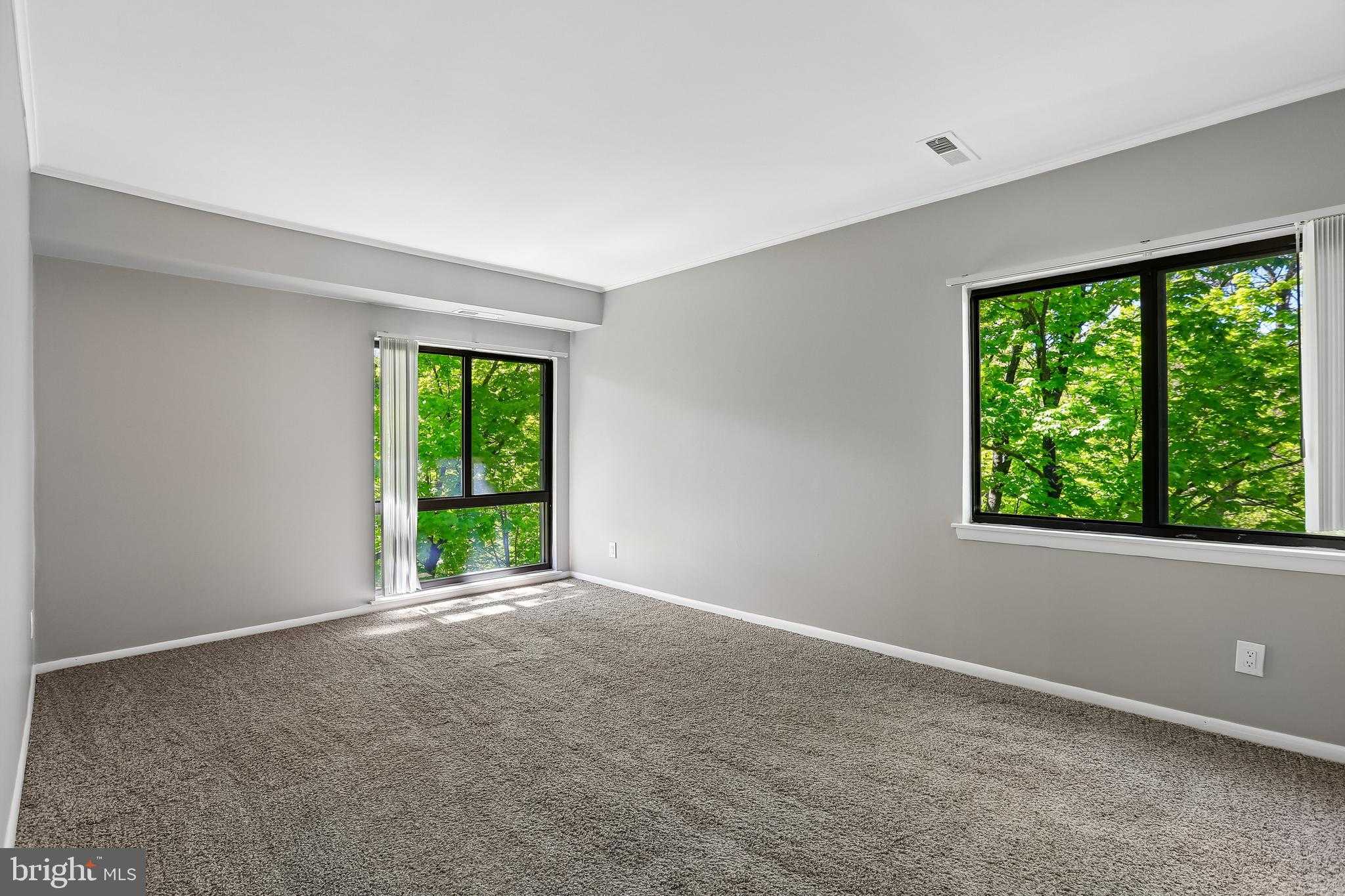 5917 Tamar Dr photo 5