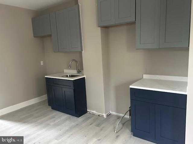 4110 Newton Ave photo 4