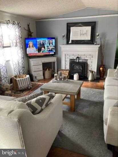 54 Penn Dr photo 9