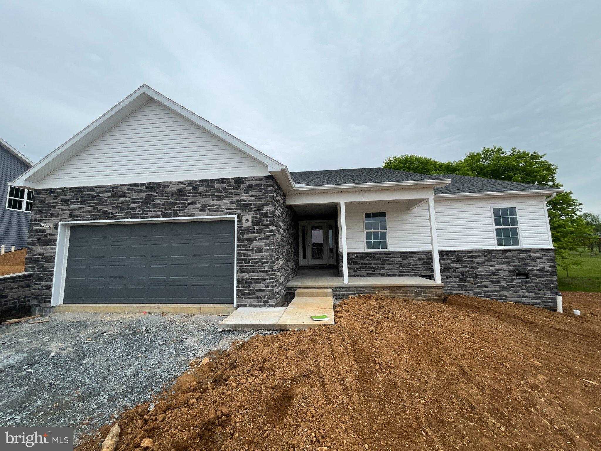 12382 Benning Ave photo 9