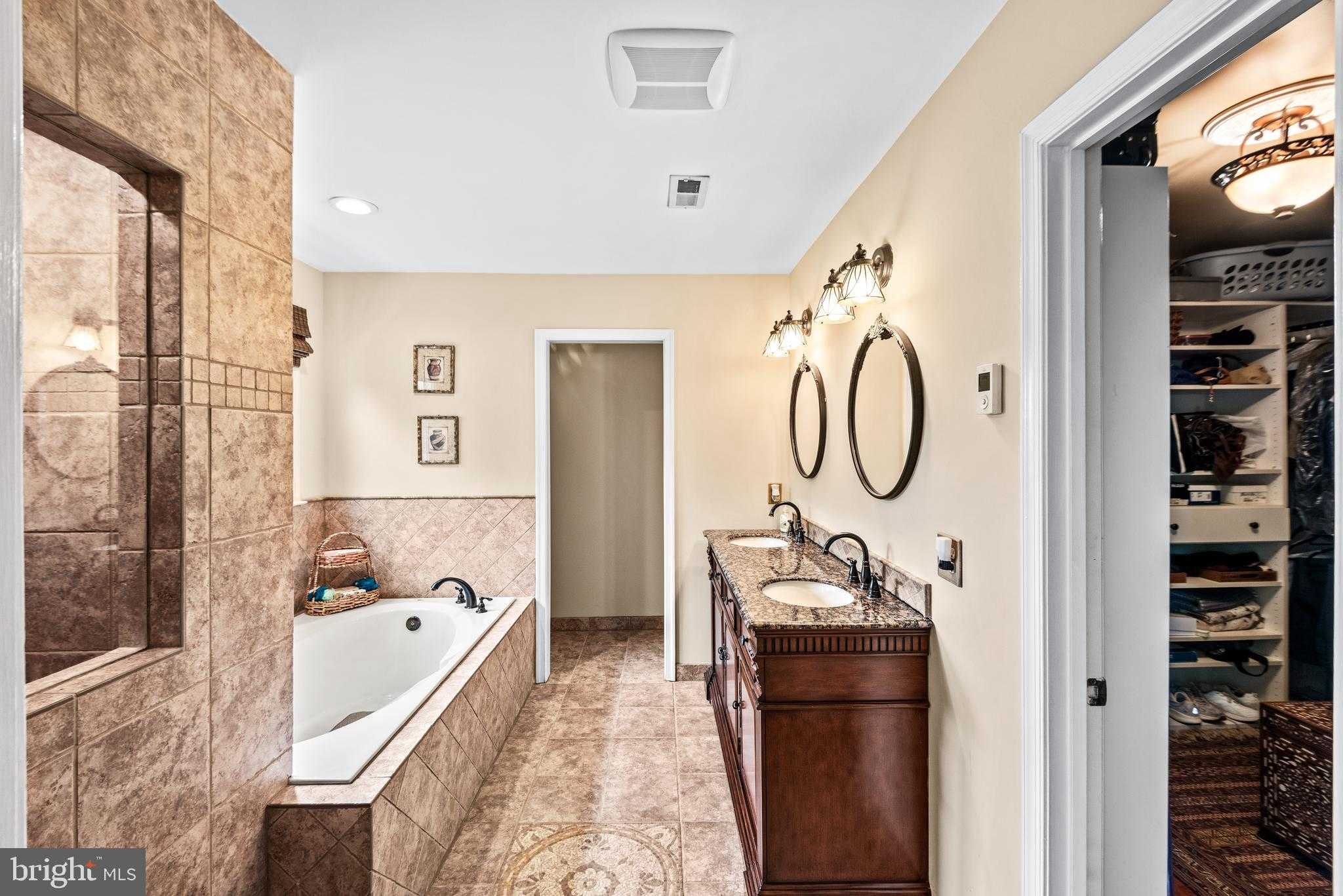 10417 Gallant Fox Way photo 26