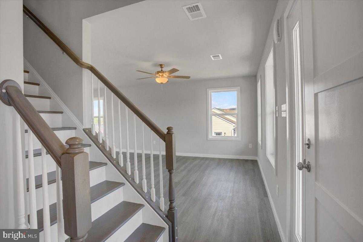 11411 Viking Ave photo 6