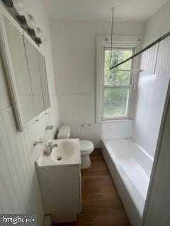 221 N 2nd St photo 8