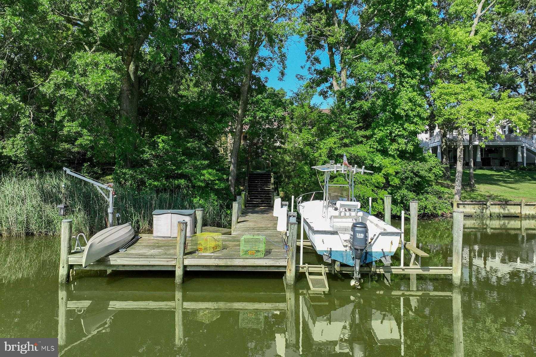 4119 Waterview Dr photo 2