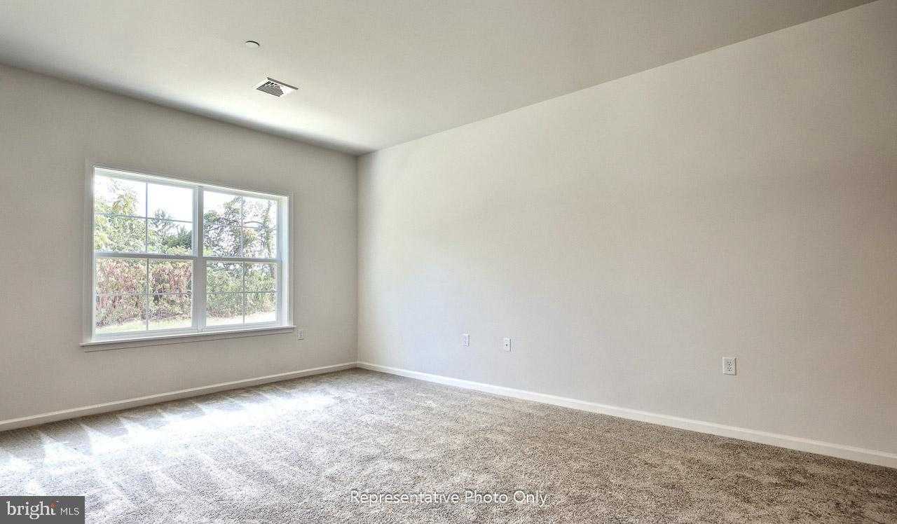 7848 Oak Brook Dr photo 5