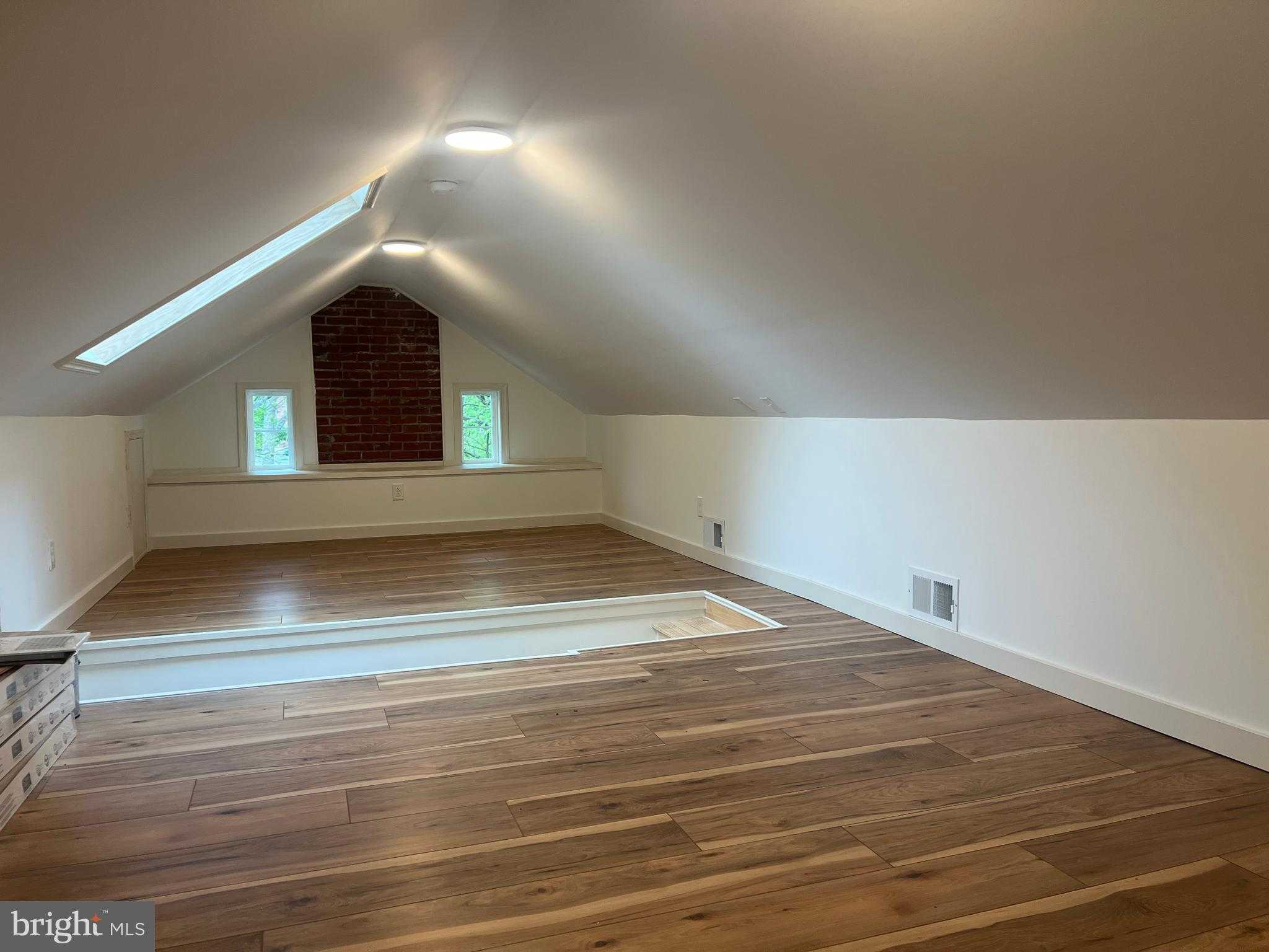 1005 Woodland Way photo 53