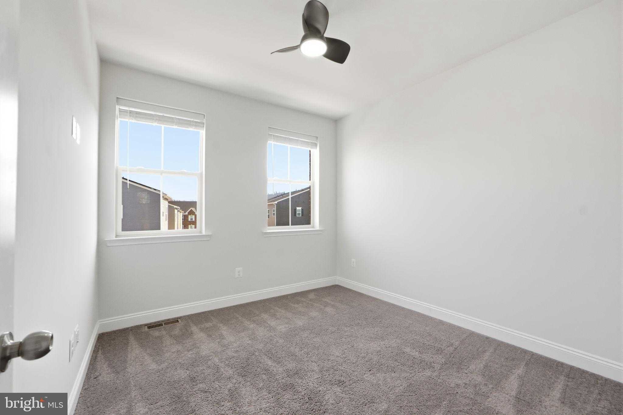 16428 Fife Way photo 31