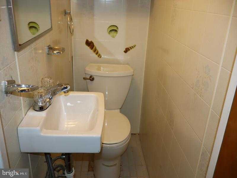 684 Austin Dr photo 21