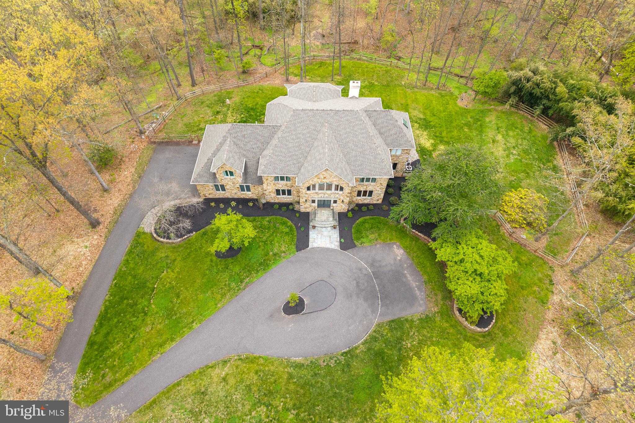 172 White Pine Way photo 4