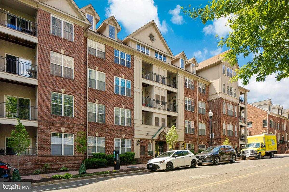 2330 14th St N Apt 207, Arlington