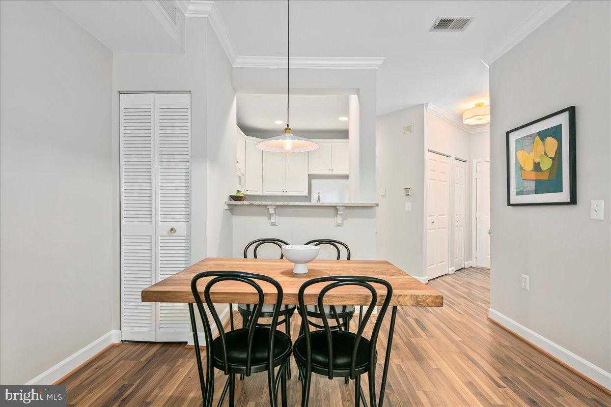 2330 14th St N Apt 207 photo 6