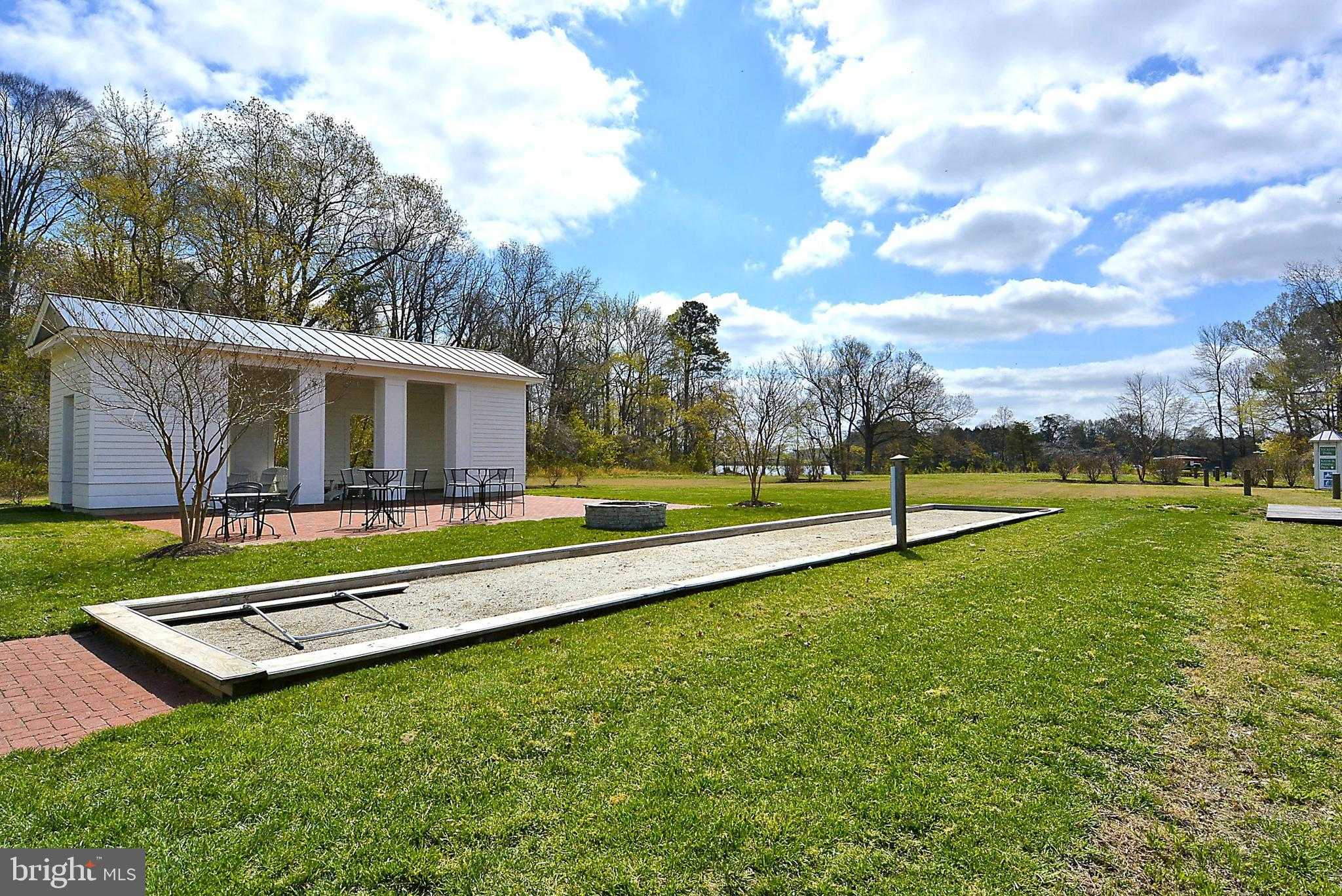 Easton Village Dr photo 9