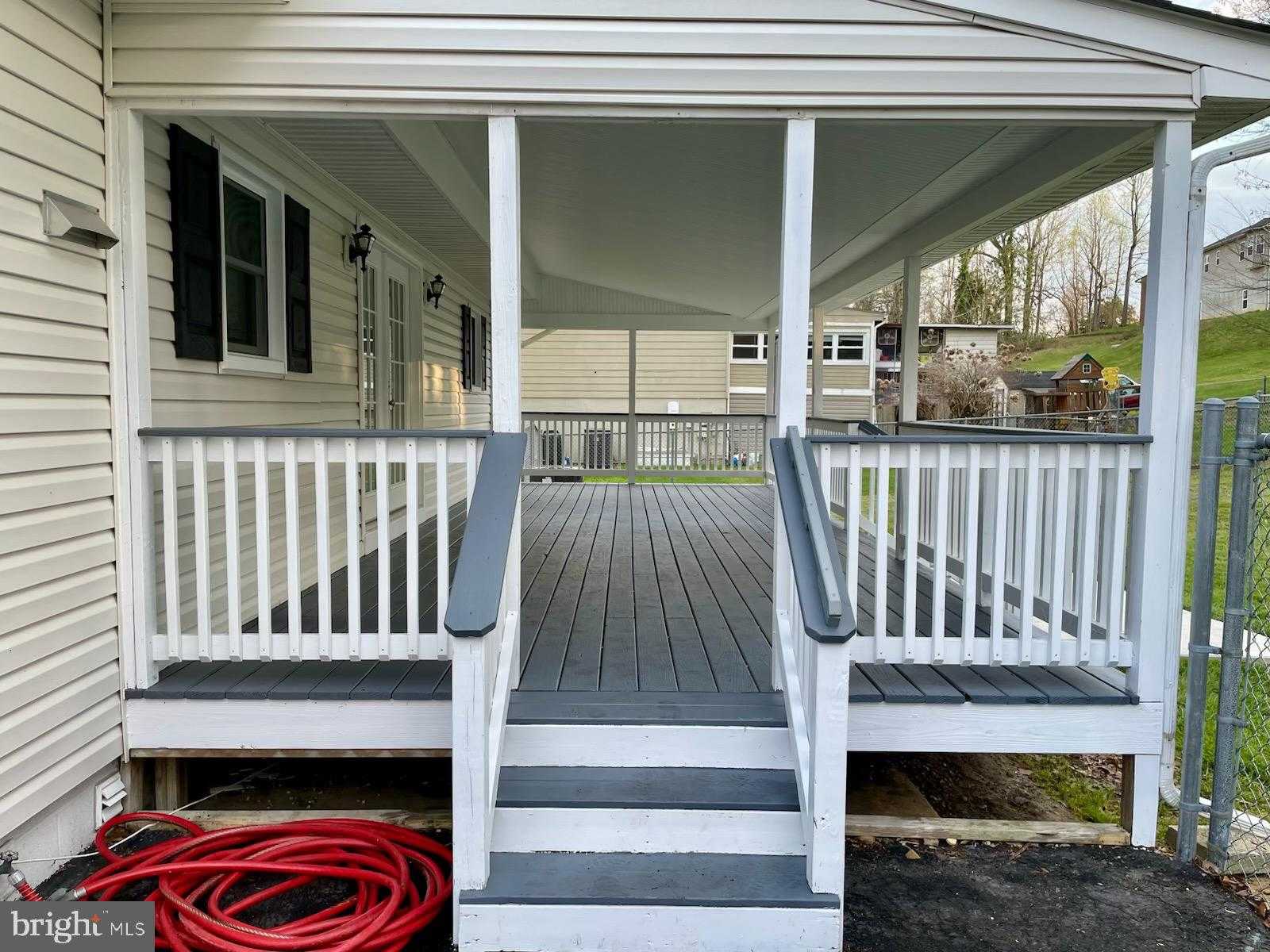 15 Willow Ln photo 5