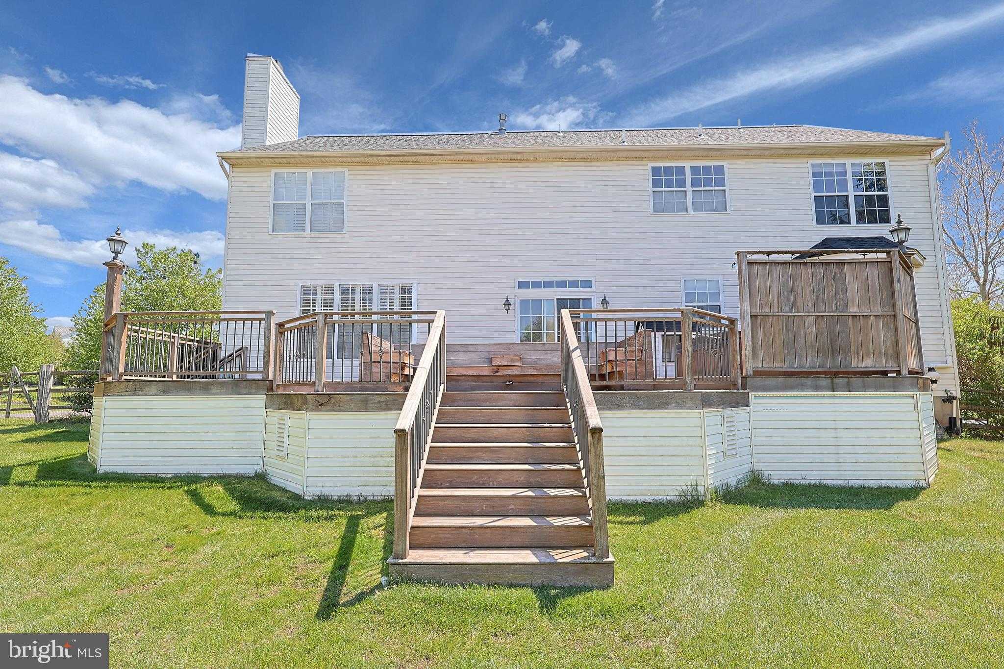79 Ashley Dr photo 5