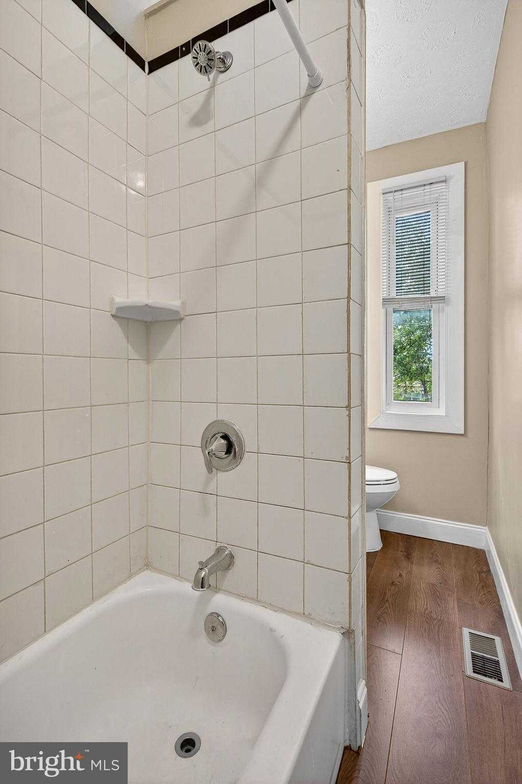 5217 Saint Charles Ave photo 13