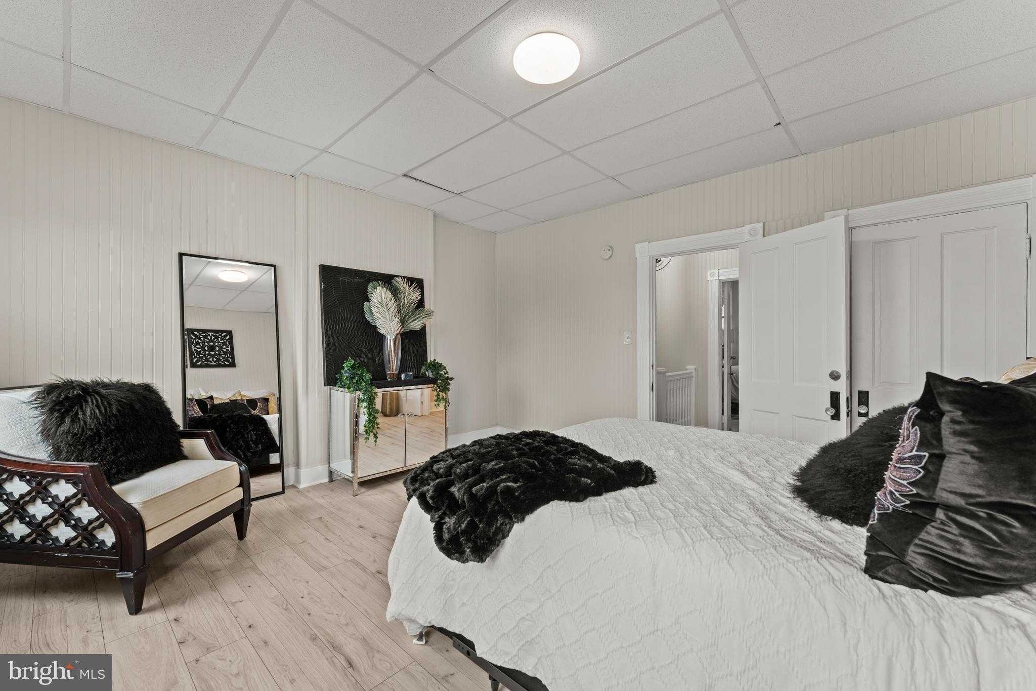 2022 W Fayette St photo 17