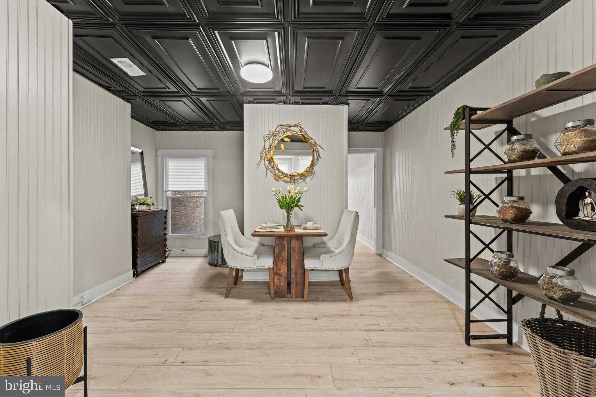 2022 W Fayette St photo 7