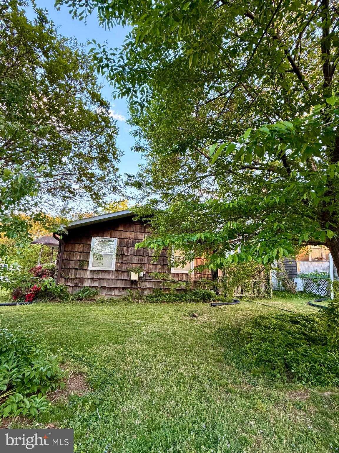 1720 N Bryan St photo 5