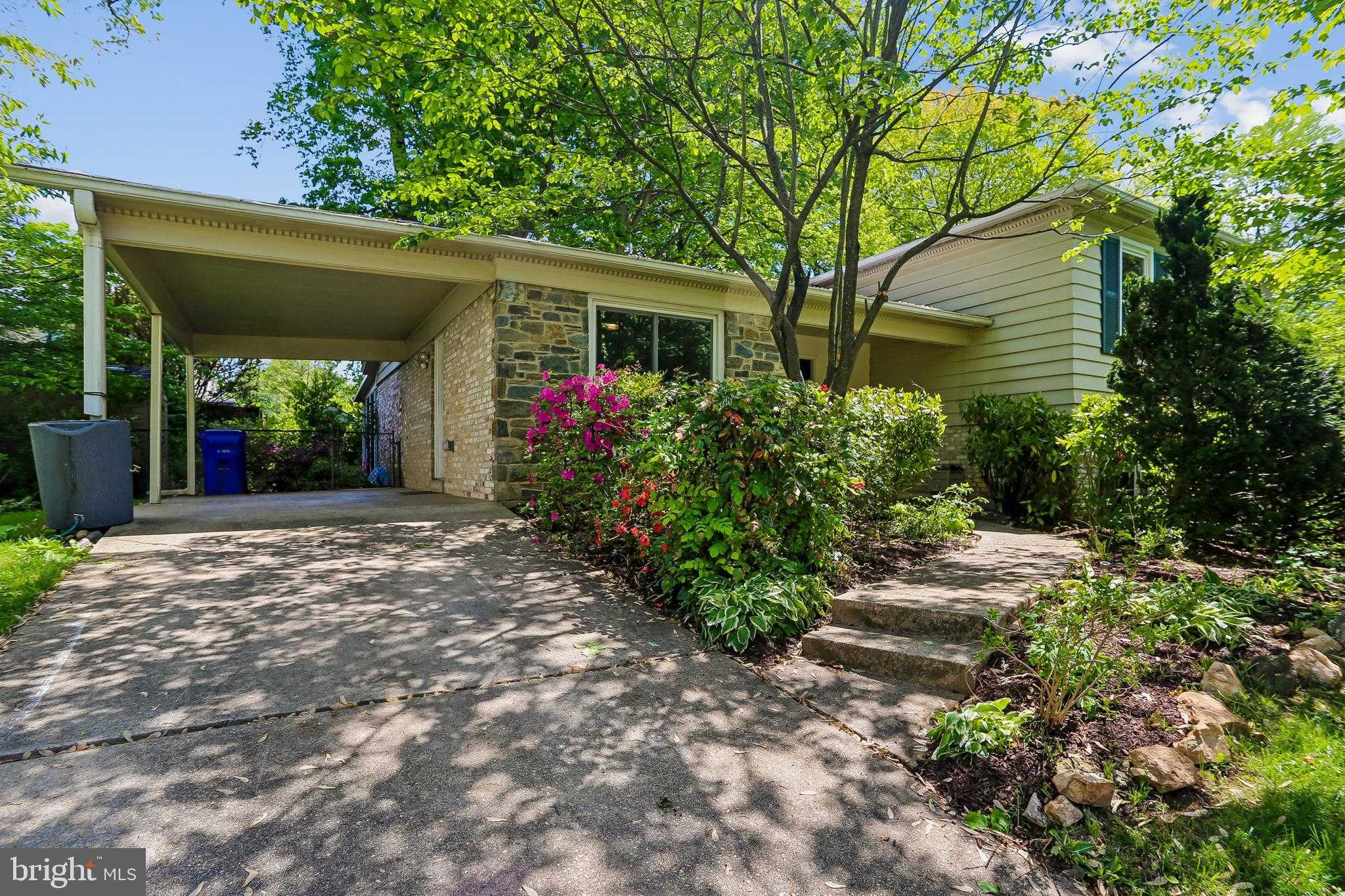 14403 Butternut CT photo 2