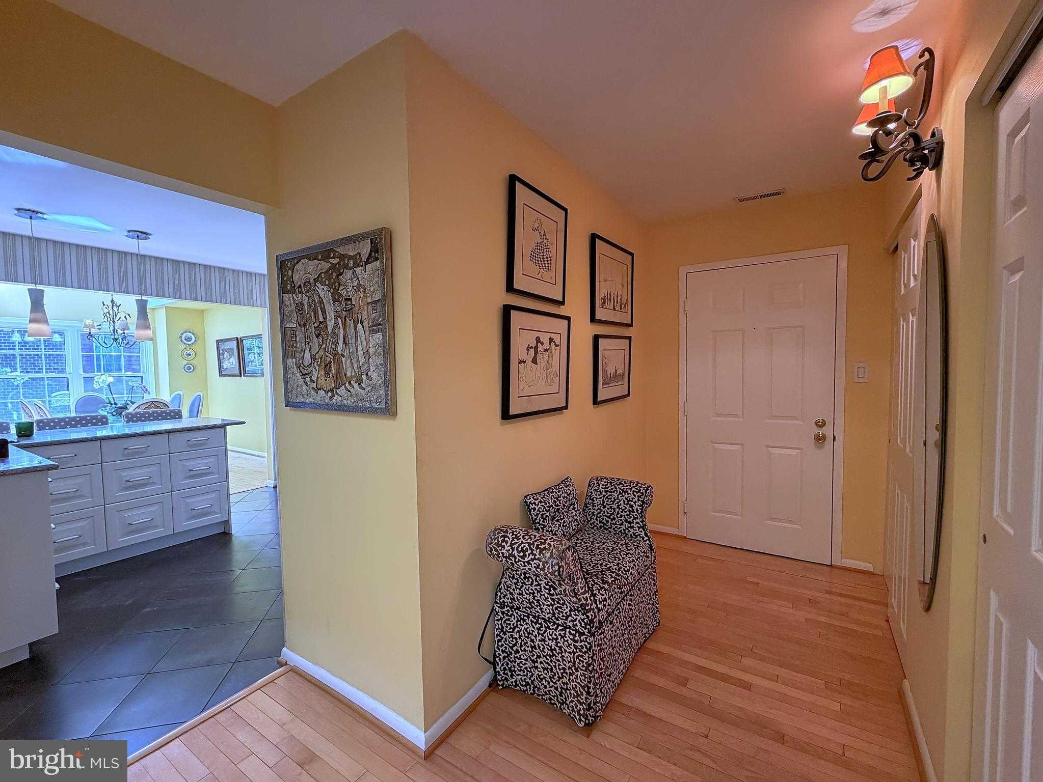 6 Fourwood Ct photo 3