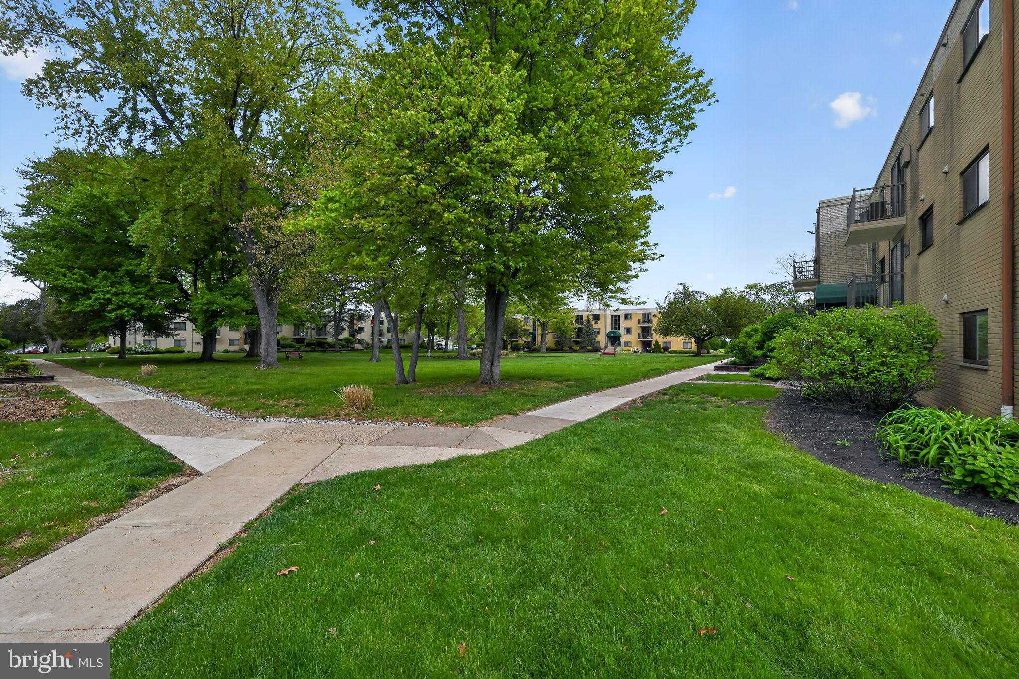 1575 W Street Rd Apt 429 photo 14