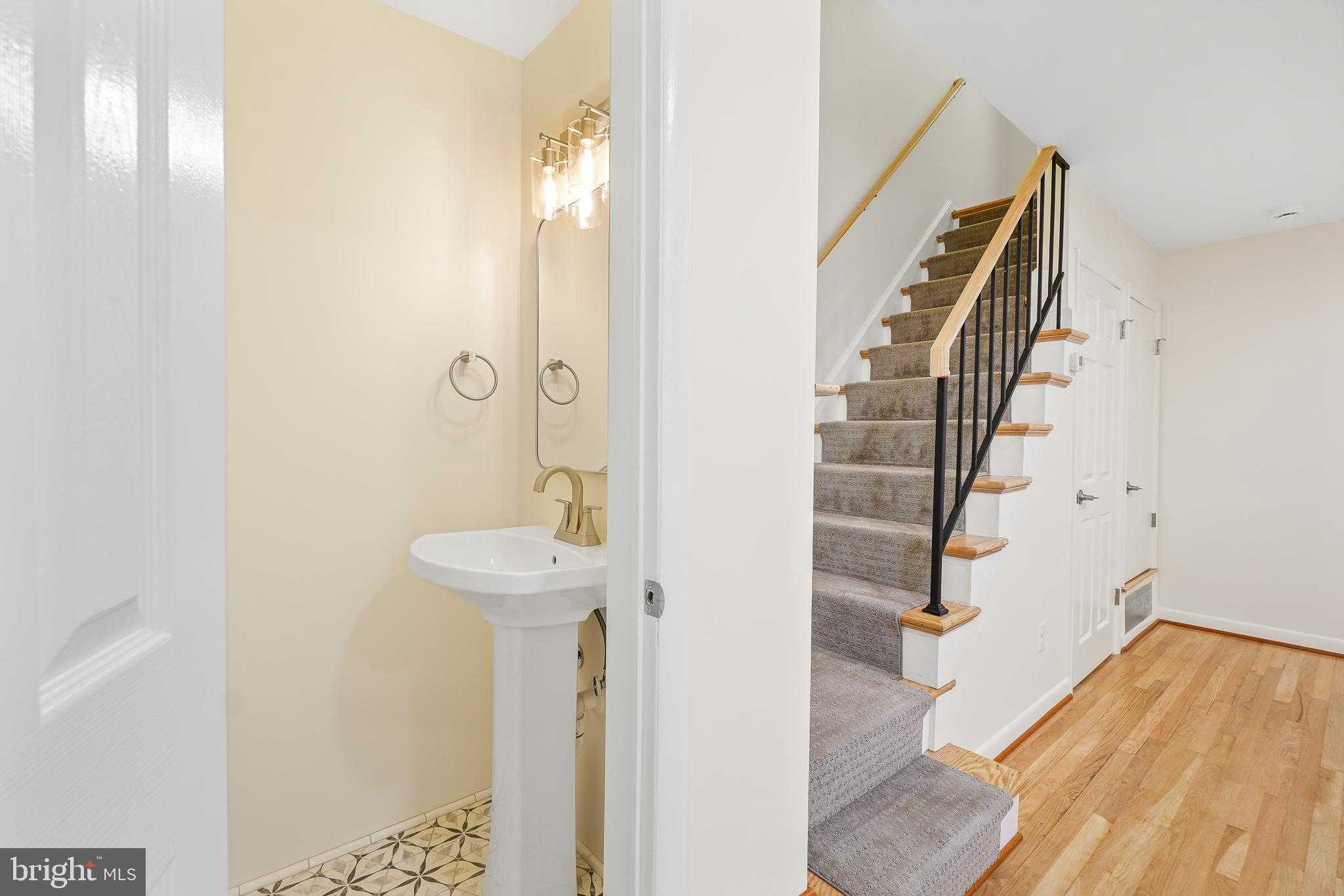 652 Kennebec Ave # 2 photo 17