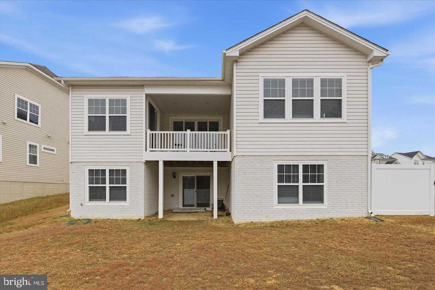 4440 Shakespeare Cir, White Plains