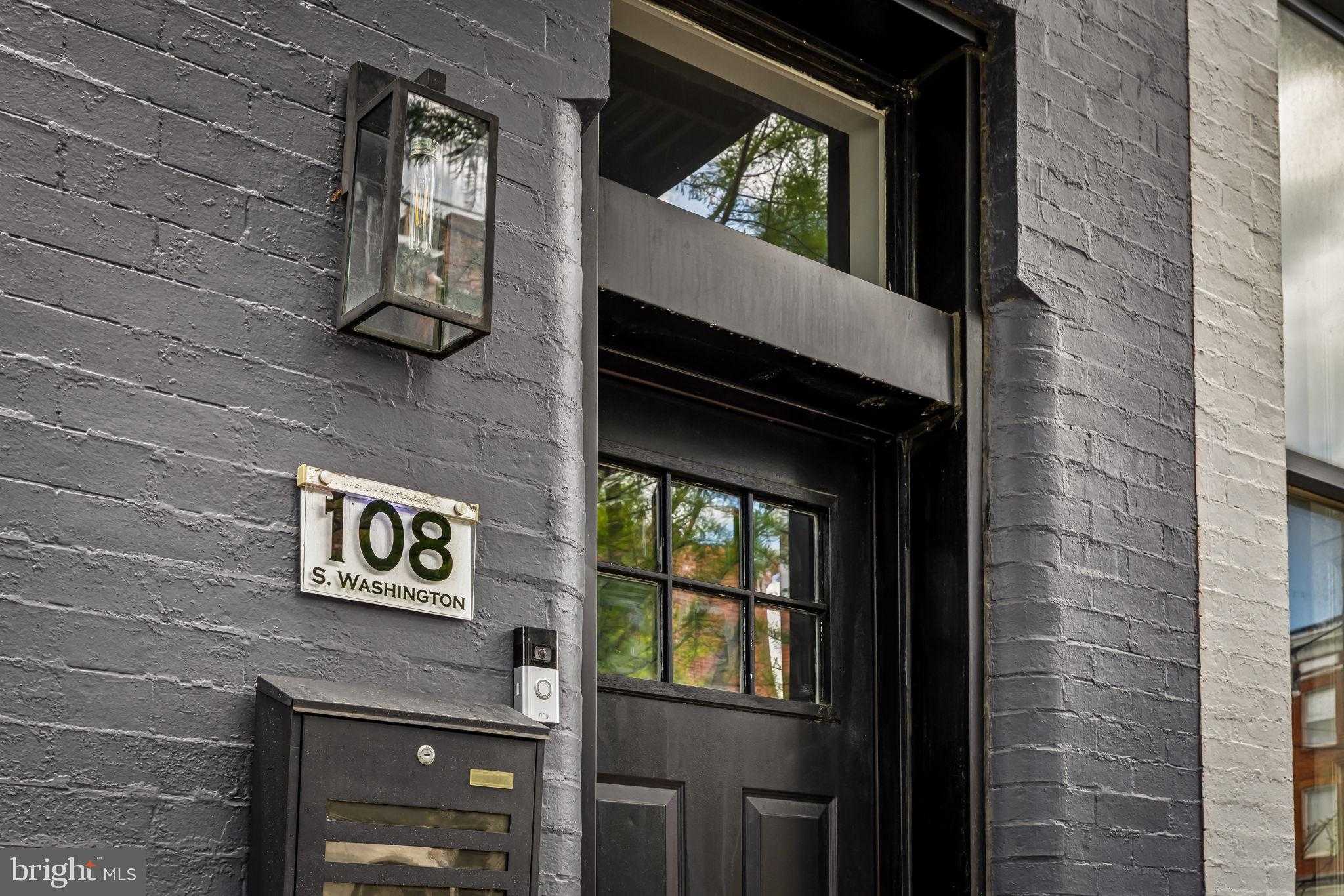 108 S Washington St photo 4
