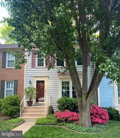 7449 Hatherleigh CT photo 3