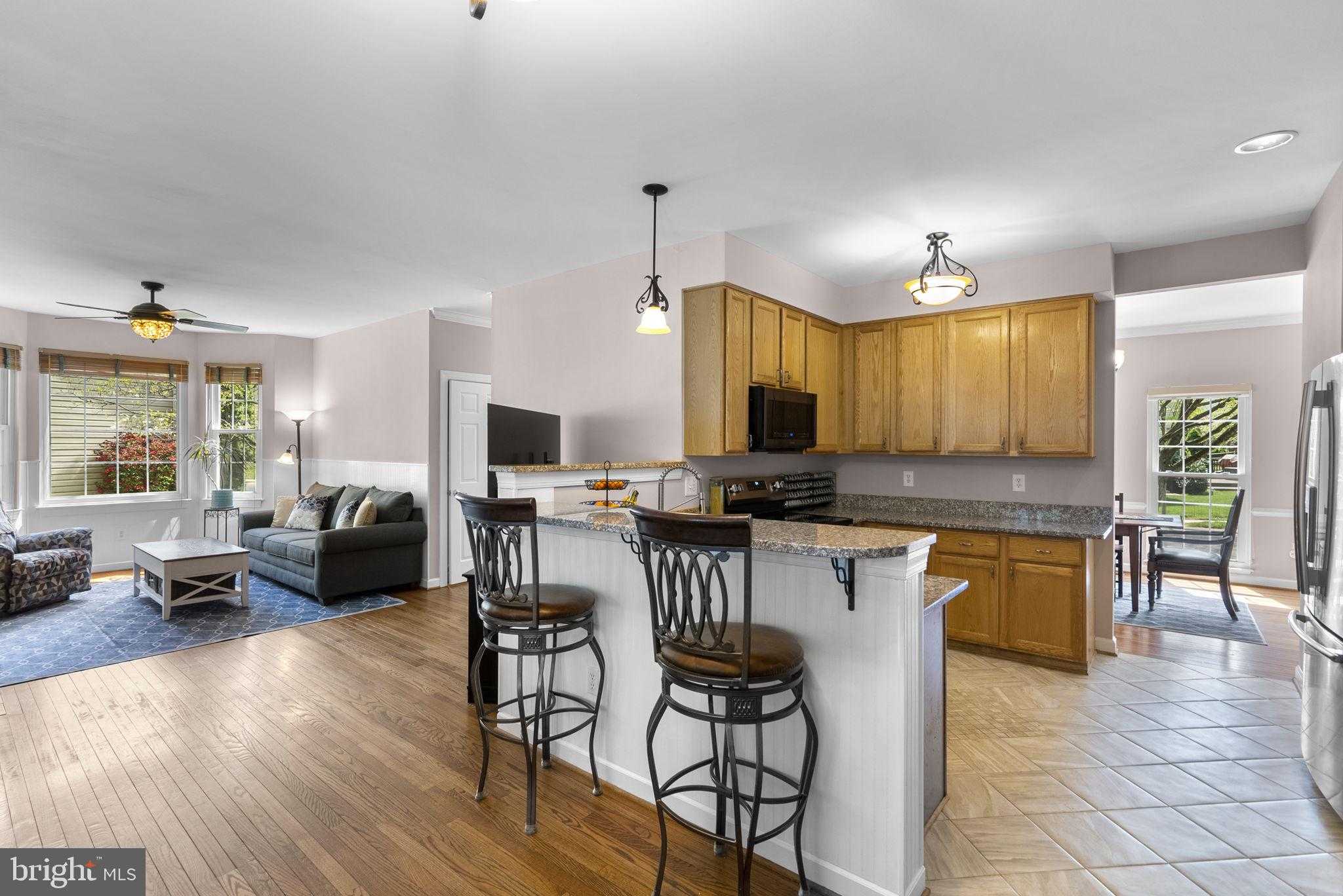 7805 Heritage Farm Dr photo 30