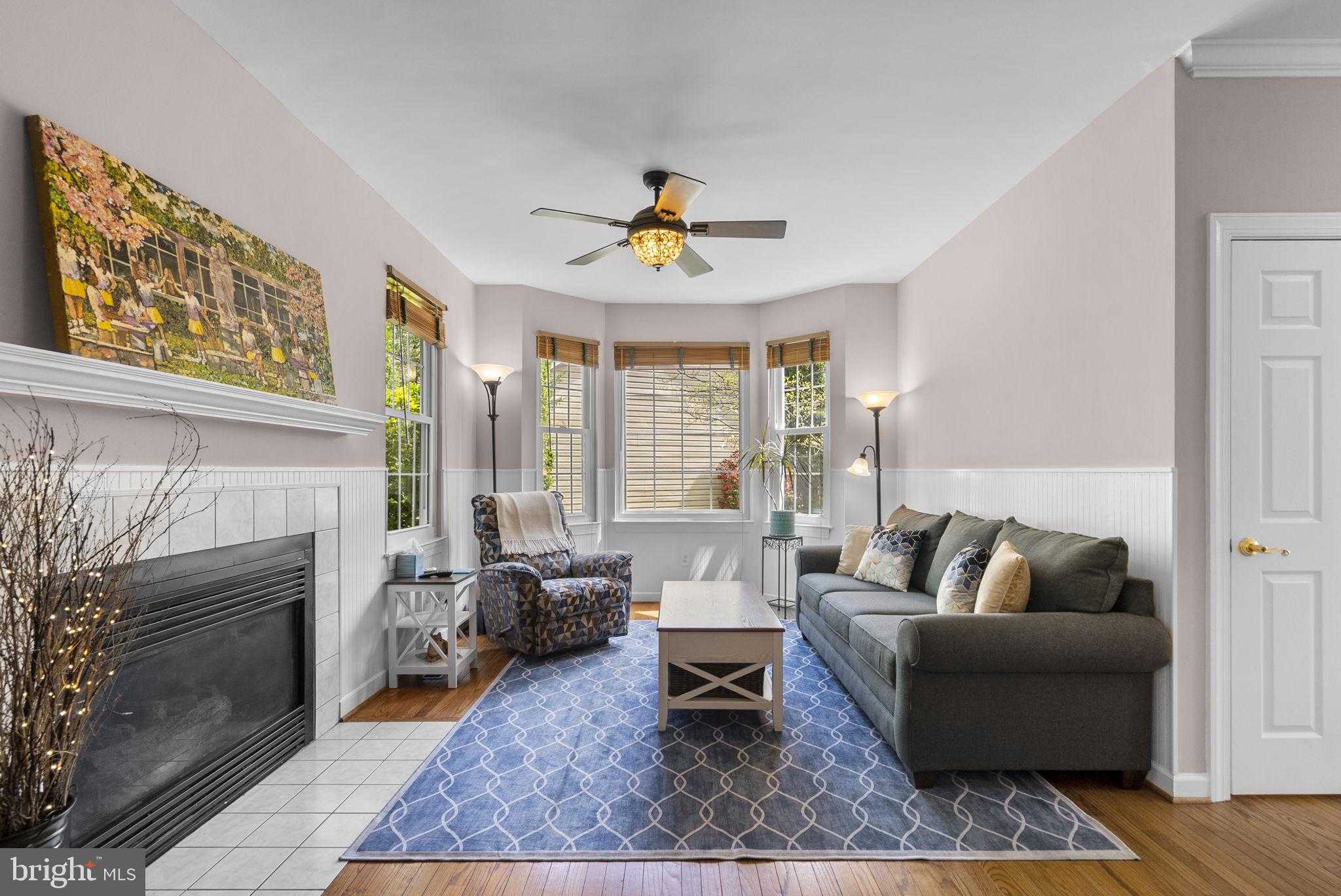 7805 Heritage Farm Dr photo 34