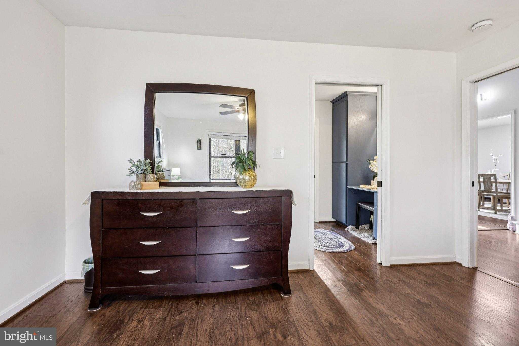 12504 Hawkins Ln photo 31