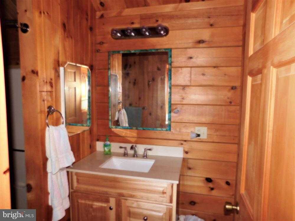 515 Lookout Ln photo 25