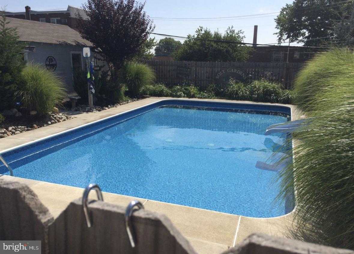 7335 Dorcas St photo 3