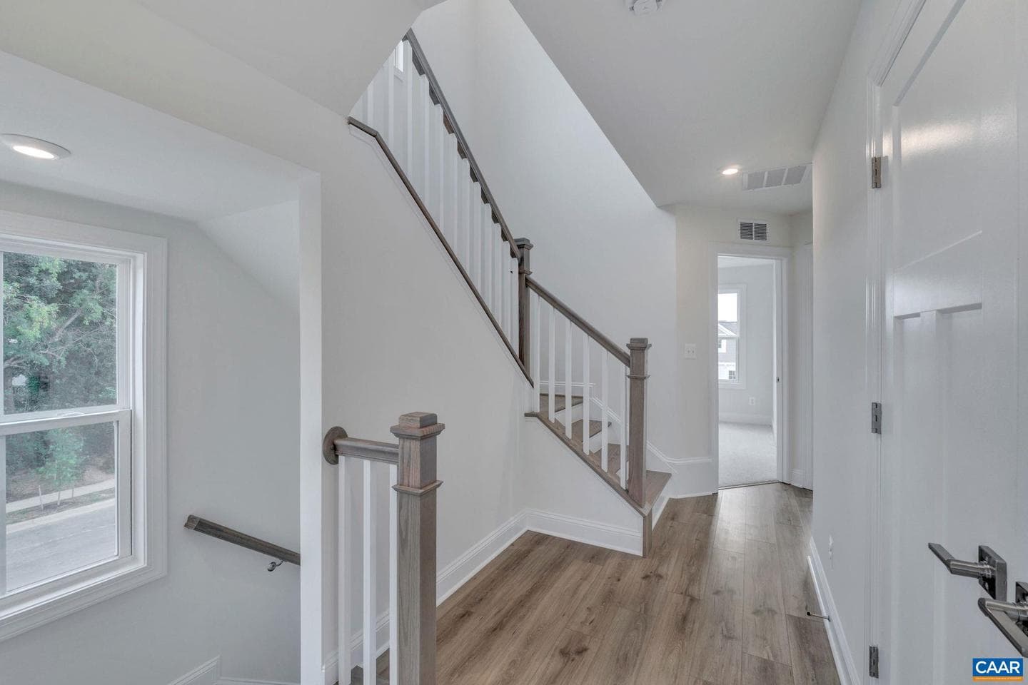 2066 Meyers Way photo 21