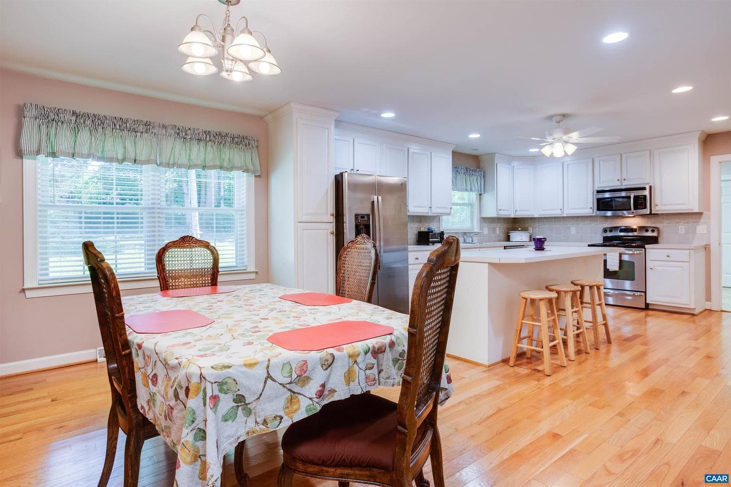 202 Smith Dr photo 12