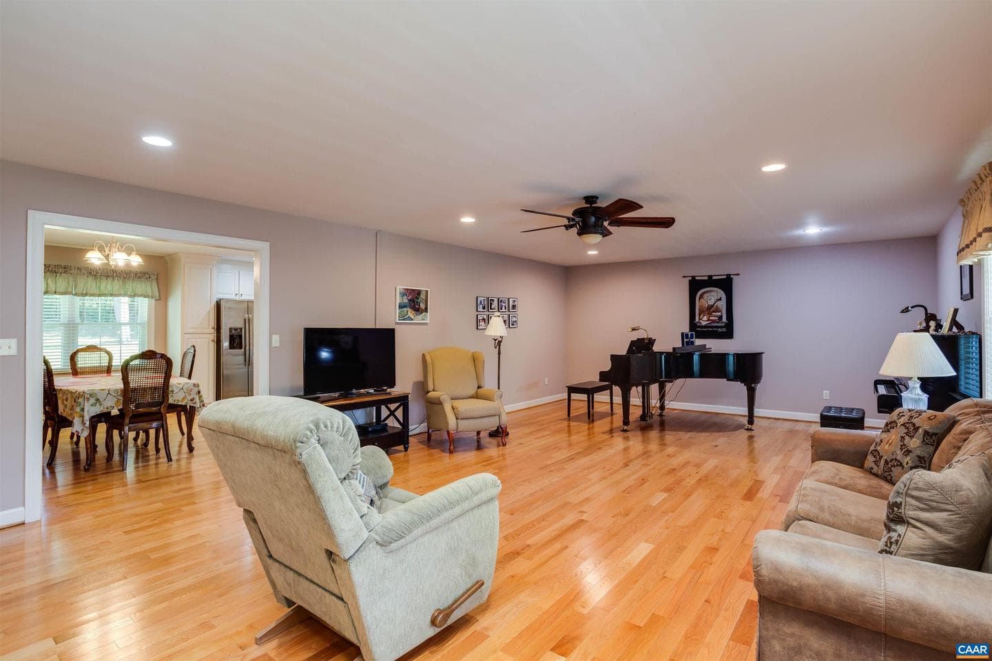 202 Smith Dr photo 15