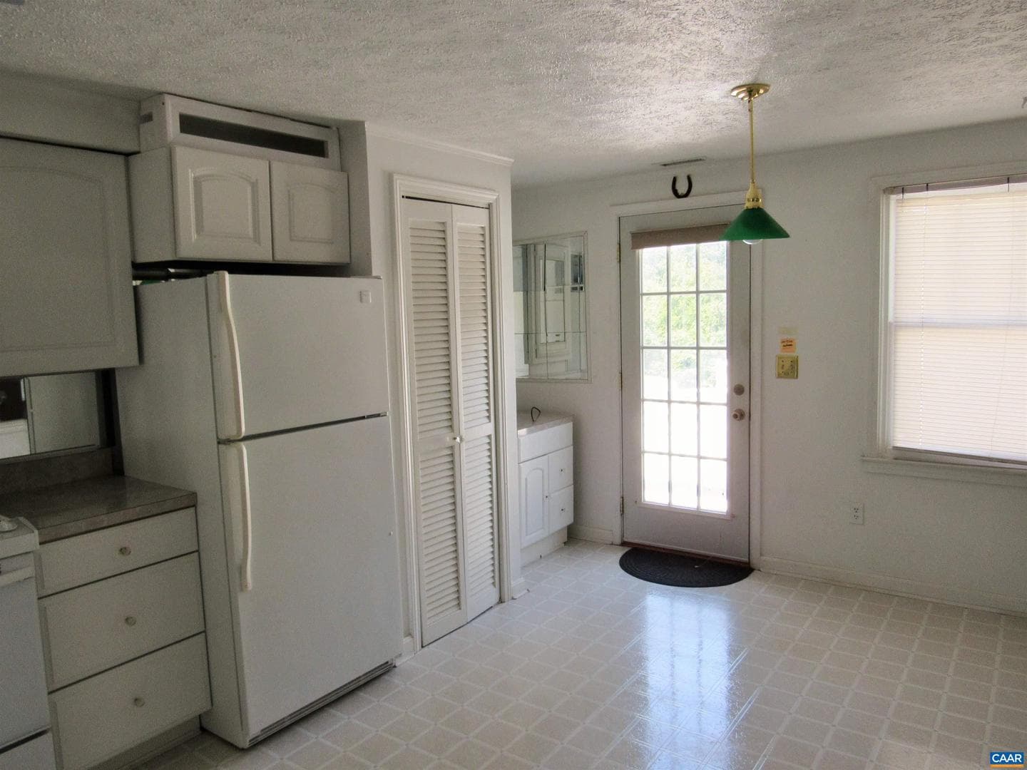 363 Village Rd photo 5