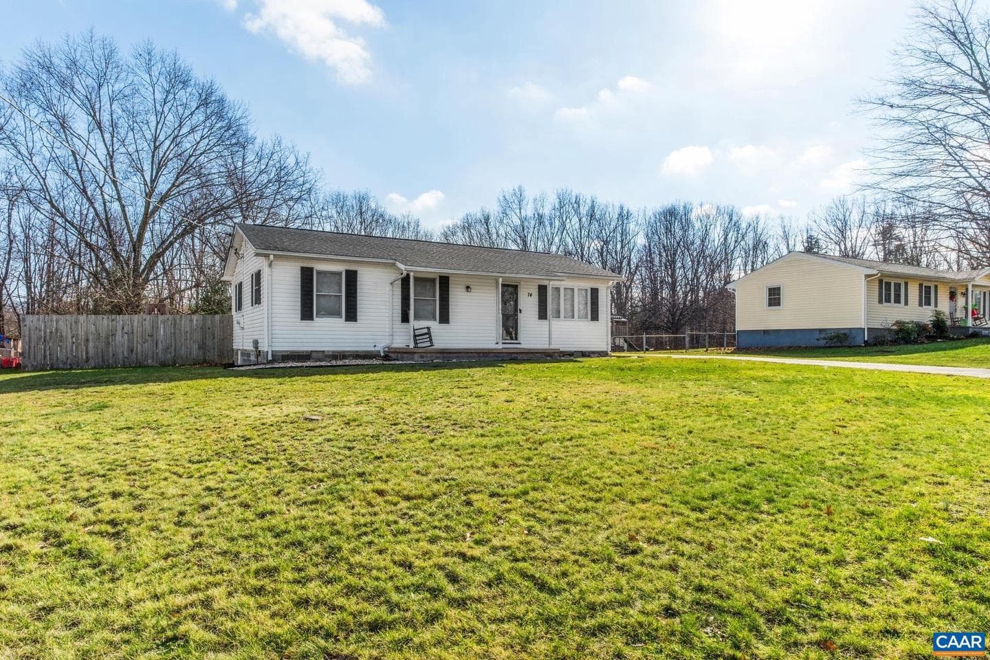 74 View Dr photo 3