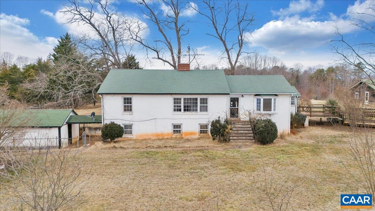 2420 James River Rd photo 10