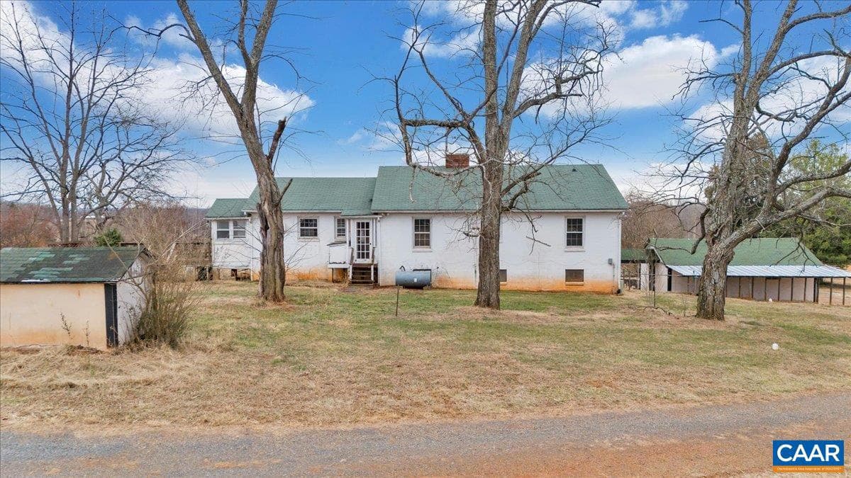 2420 James River Rd photo 39
