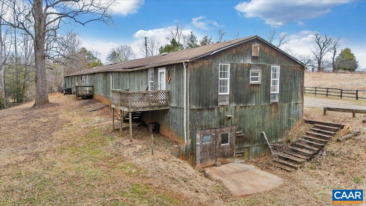 2420 James River Rd photo 46
