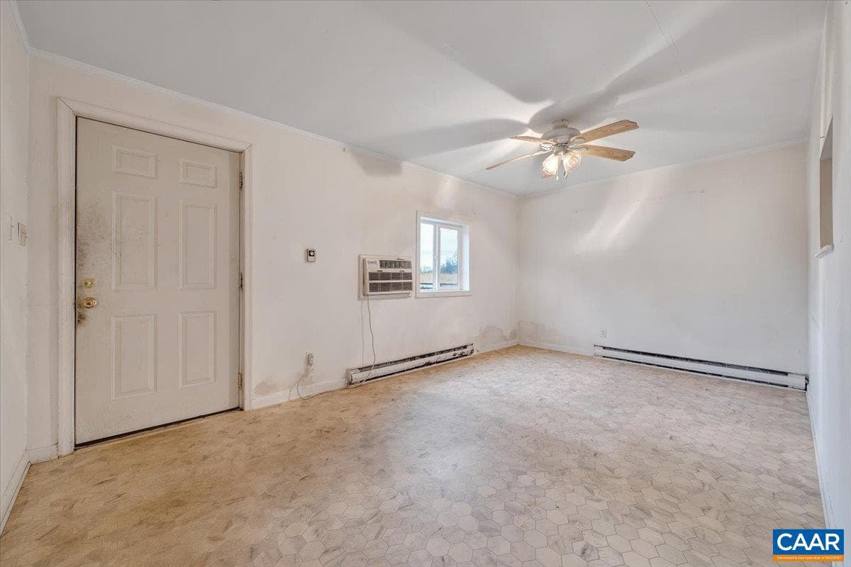 2420 James River Rd photo 49