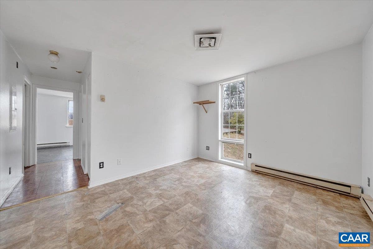 2420 James River Rd photo 59