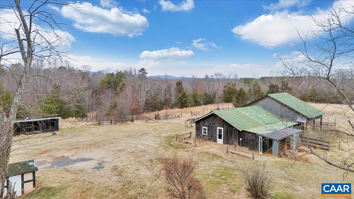 2420 James River Rd photo 66